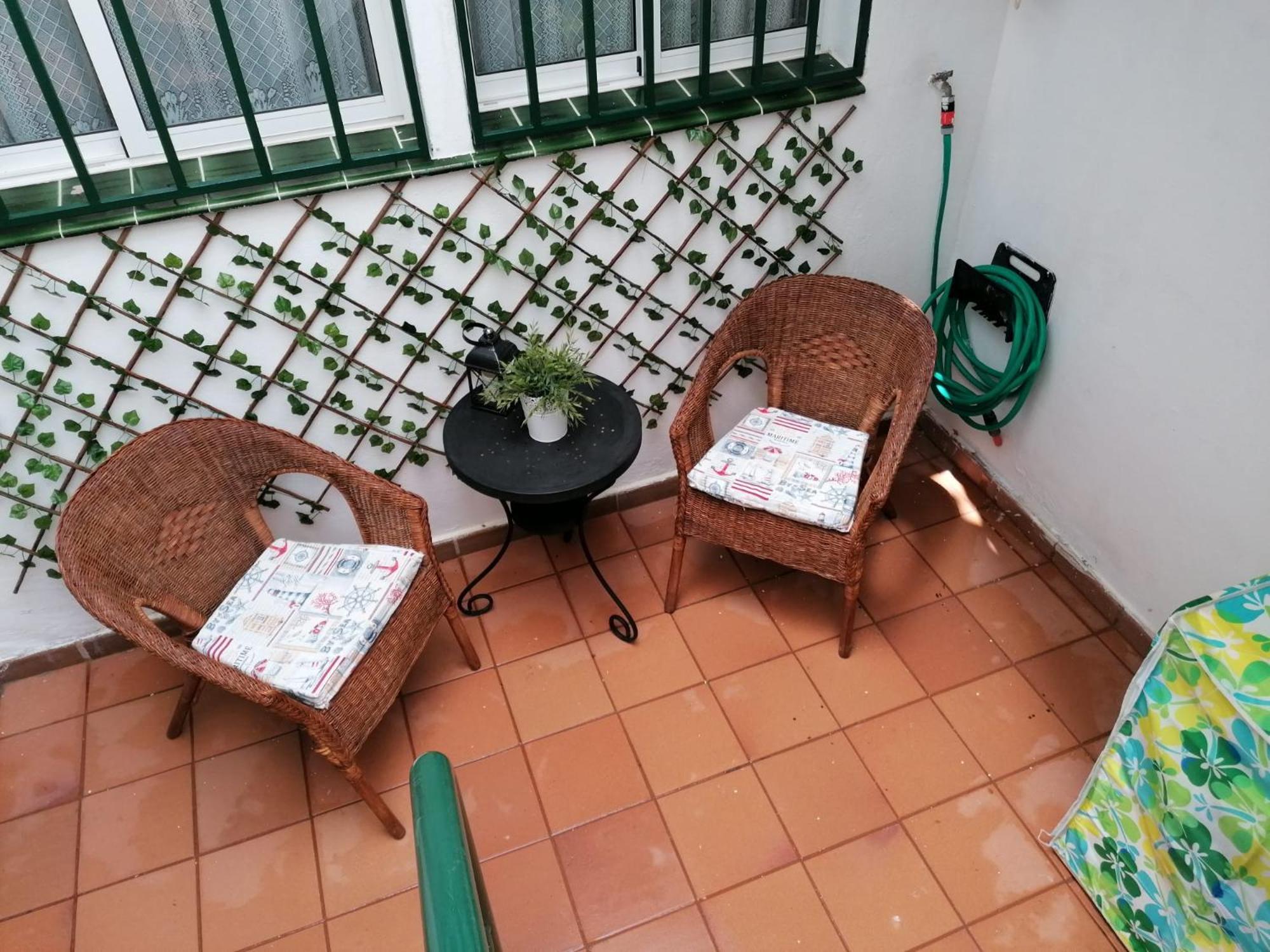Habitacion En Un Bajo 2 Camas Individual Casa Compartida Abades  Exterior photo
